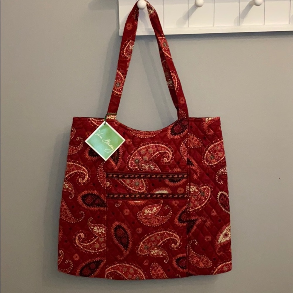 Vera Bradley- Red Paisley Purse